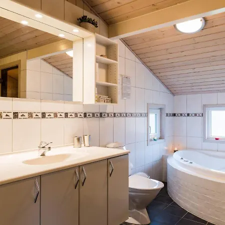 Feriehus Holiday Henne Xl *